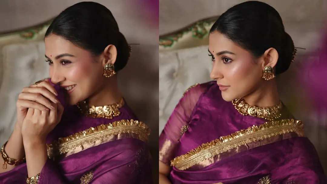 বেগুনি শাড়িতে অভিনেত্রী মেহজাবীনের রাজকীয় সাজ বেগুনি শাড়িতে অভিনেত্রী মেহজাবীনের রাজকীয় সাজ